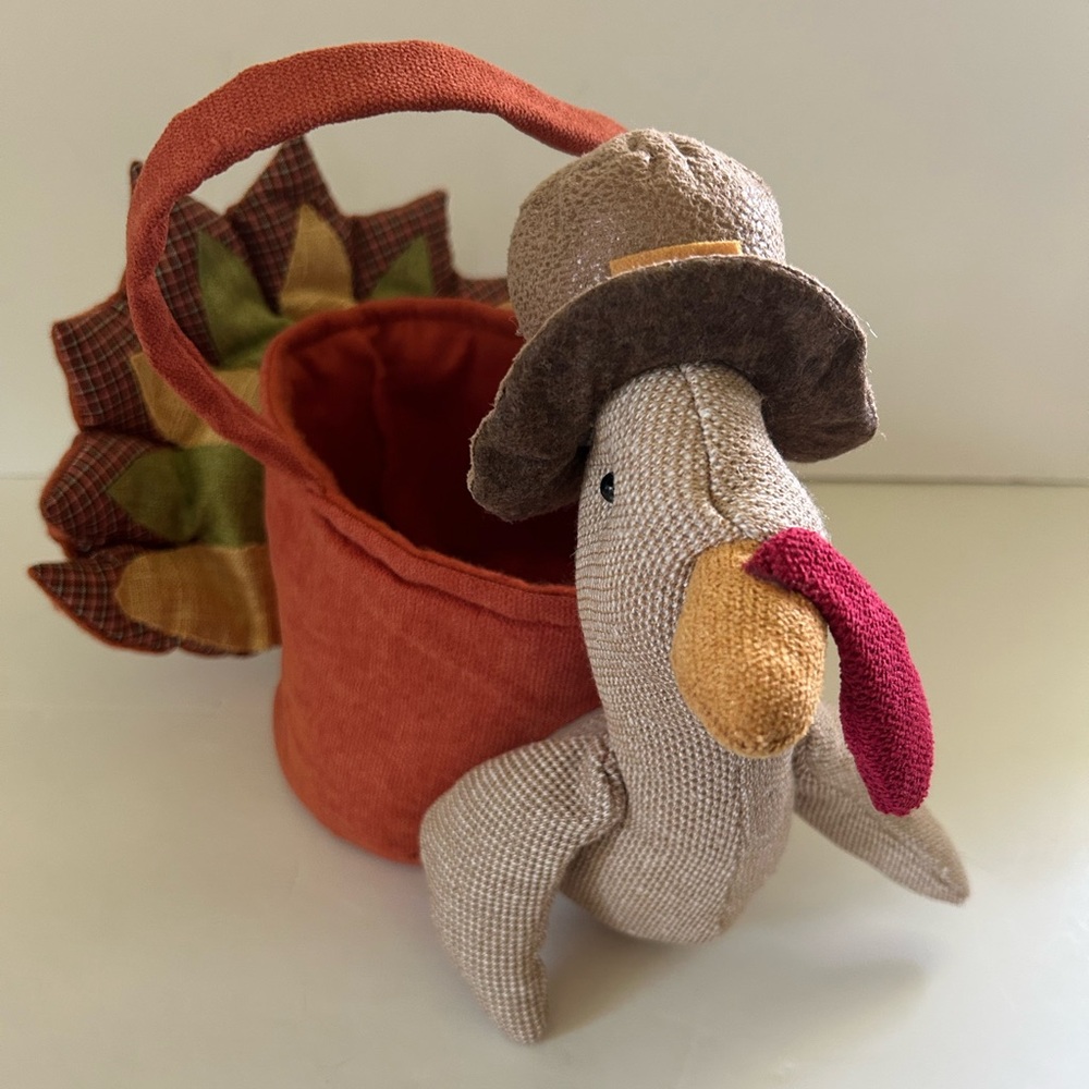 Turkey Basket Decor